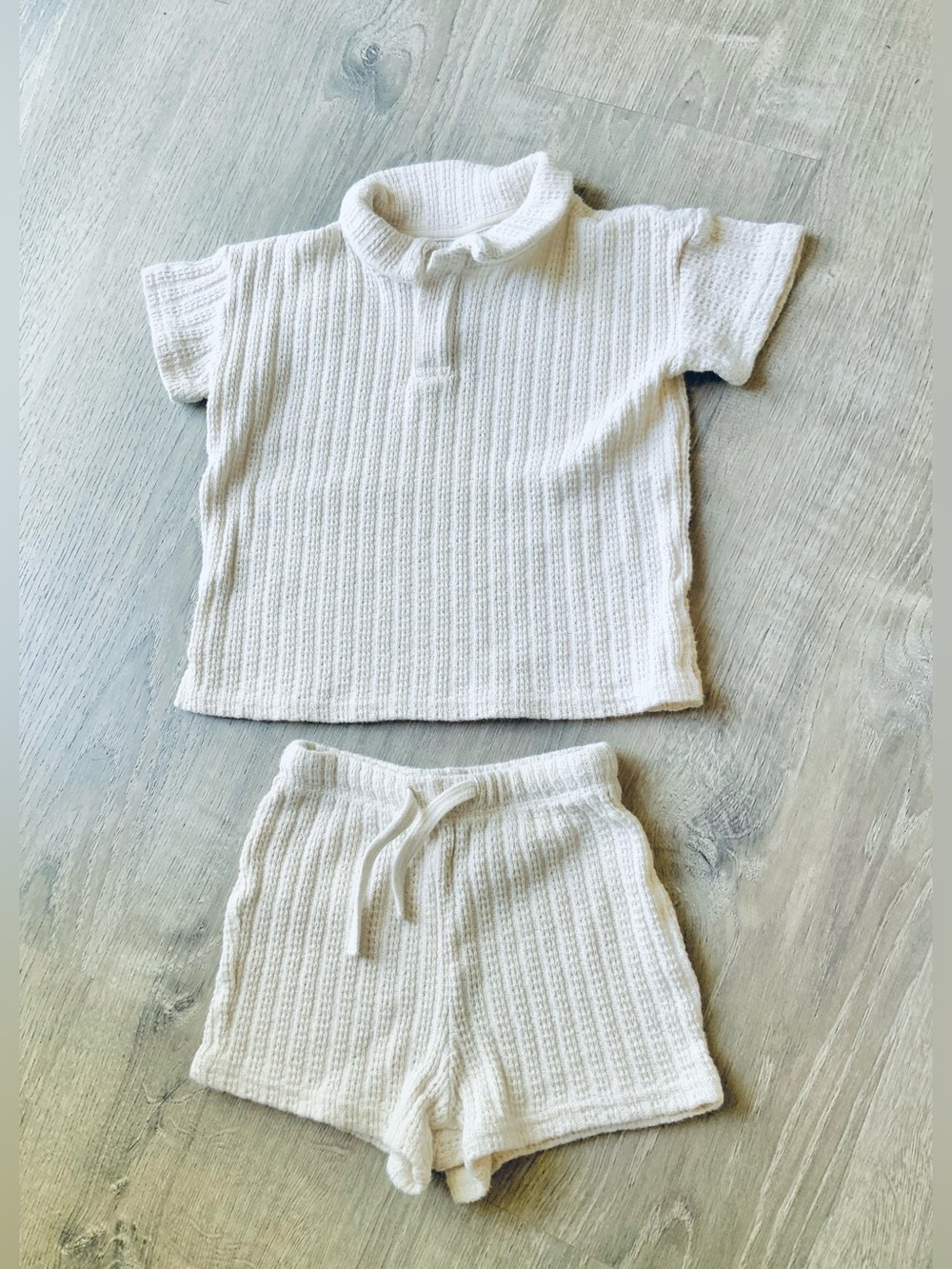 🆑 H&M Cream Ribbed Knit Short Set Boys 2T